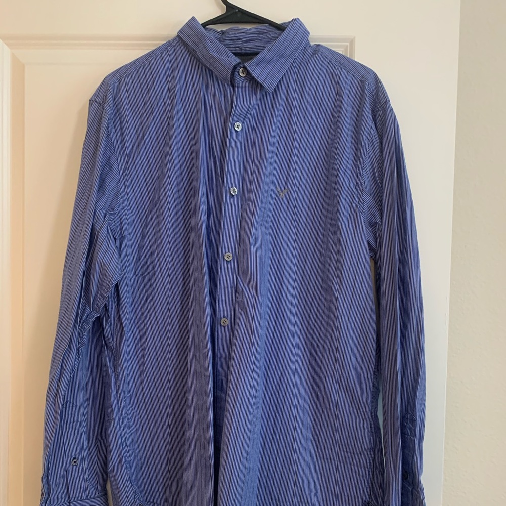 AMERICAN EAGLE- Button Down Dress Shirt